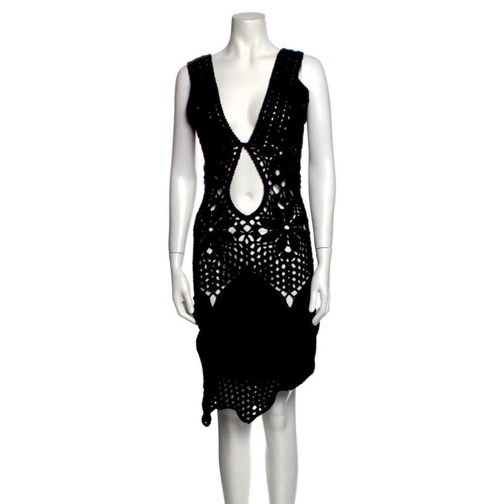 Tach black crochet trim plunge neckline dress size M\L